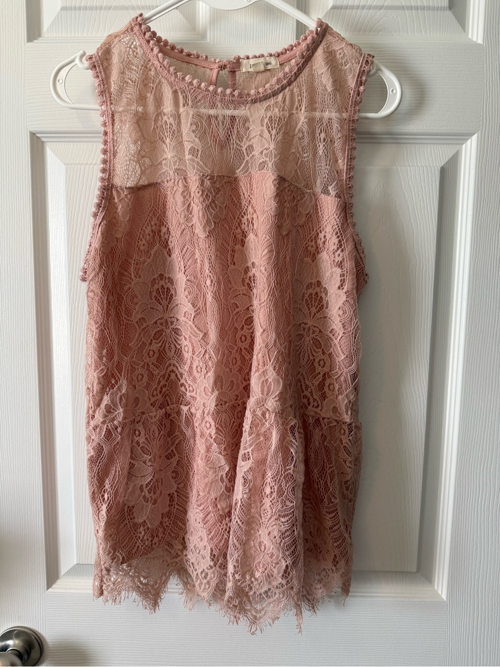 paper tee Dusty Rose Lace Sleeveless Top